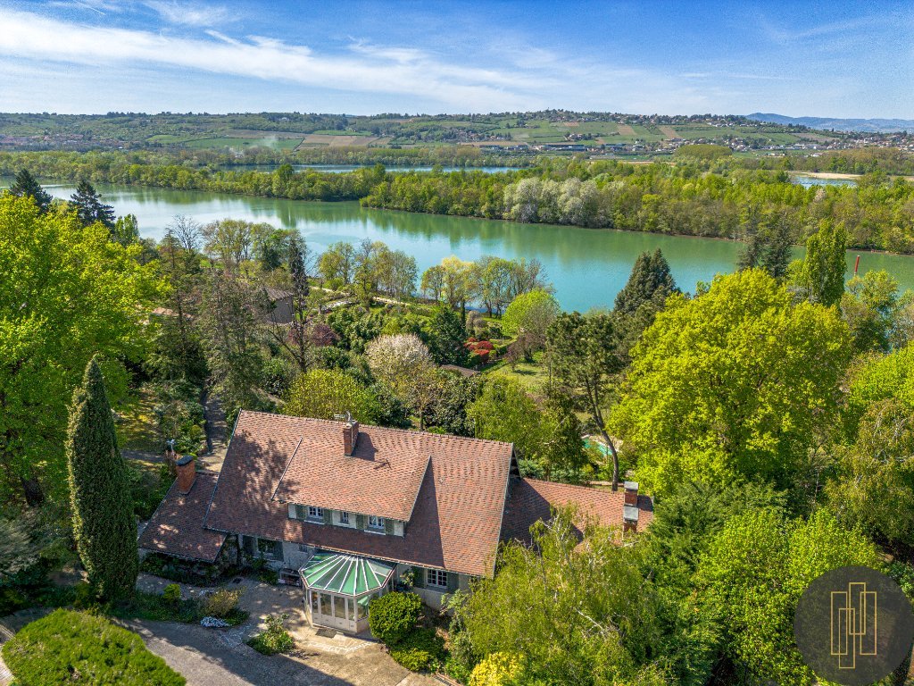 MAISON A VENDRE - ST BERNARD - 251 m2 - 1330000€