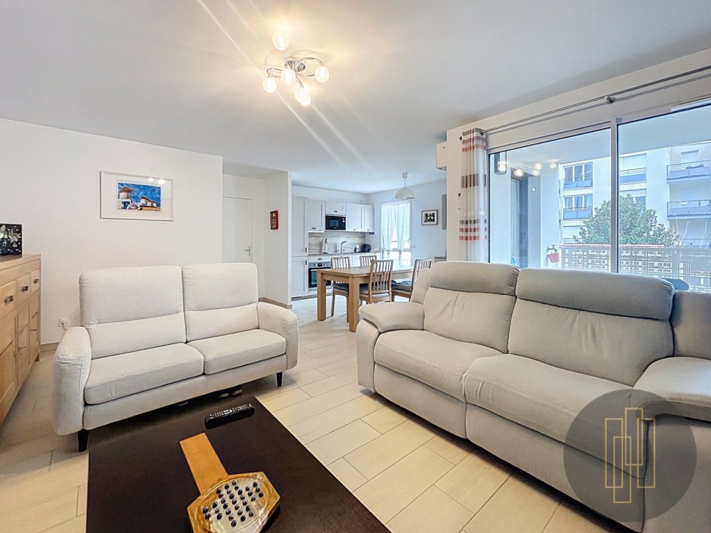 APPARTEMENT T3 A VENDRE - LYON 6EME ARRONDISSEMENT - 70.7 m2 - 499 000 €