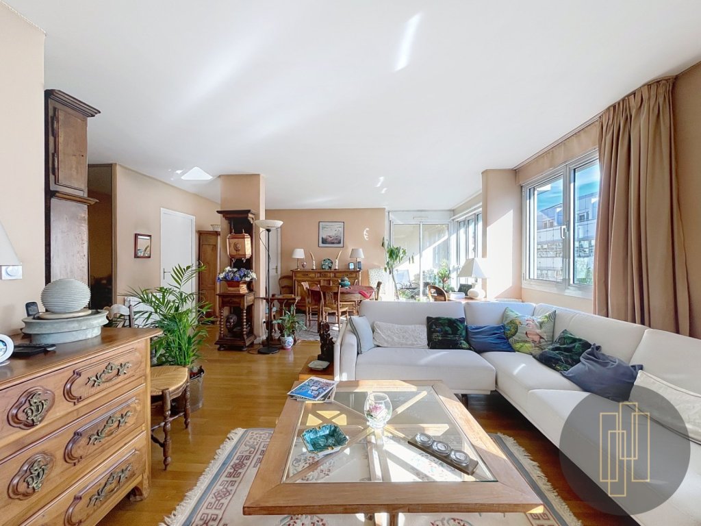 APPARTEMENT T5 A VENDRE - LYON 7EME ARRONDISSEMENT - 111.4 m2 - 555 000 &euro;