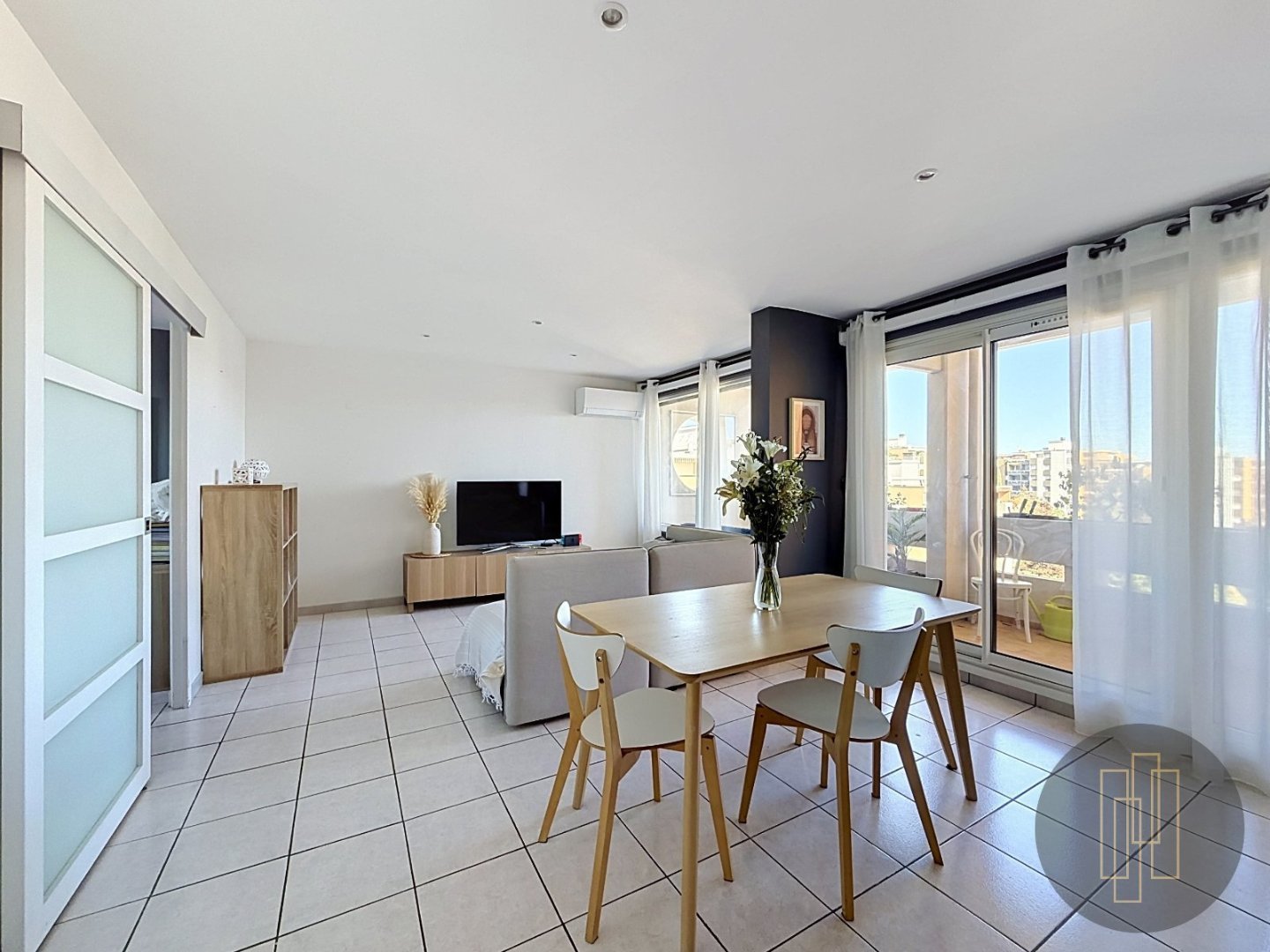 APPARTEMENT T4 A VENDRE - VILLEURBANNE - 92 m2 - 330 000 €